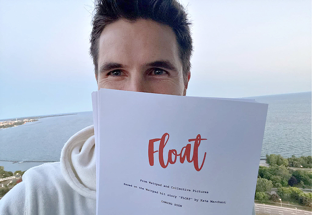 NEW MOVIE: FLOAT Starring & Produced By Robbie Amell Starts Filming in  Vancouver