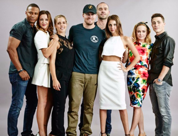 COMIC-CON: ARROW S3 Sizzle Reel, Big Bad & Q&A With Showrunners ...